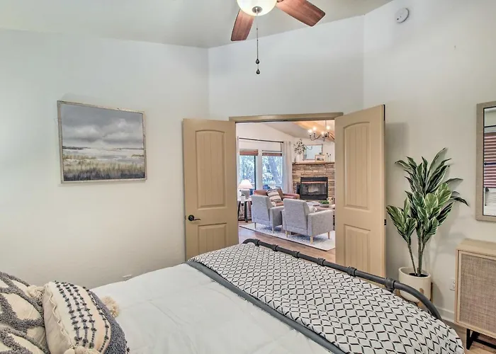 Getaway W/ Game Near Rainbow Lake! Pinetop-Lakeside