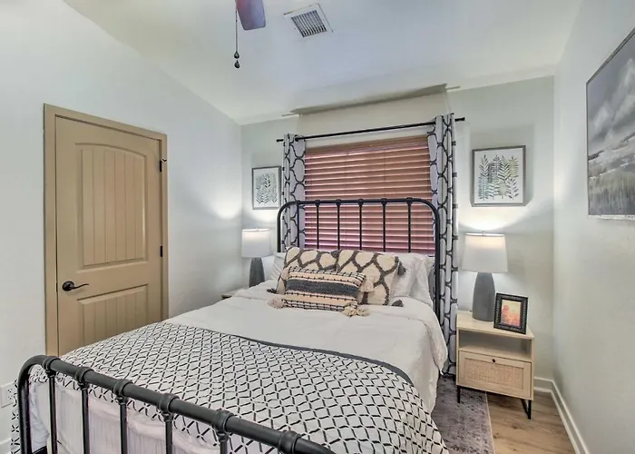 Getaway W/ Game Near Rainbow Lake! * Pinetop-Lakeside